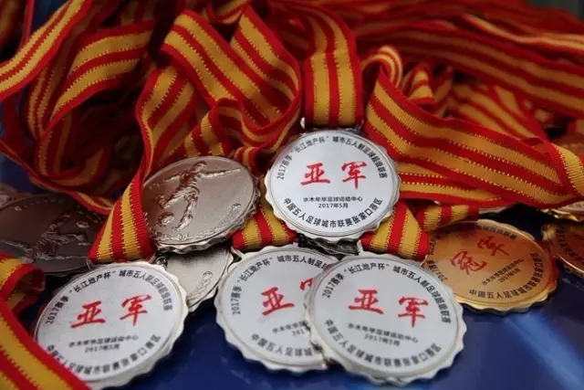 纳斯谈替补中锋与小球战术的灵活性